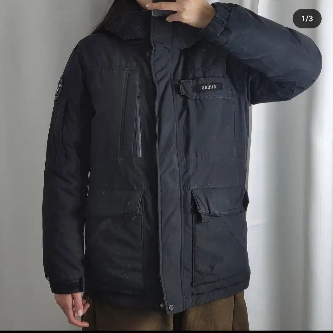 GUESS(ゲス) ロゴ ワッペン ダックダウン ダウンジャケット