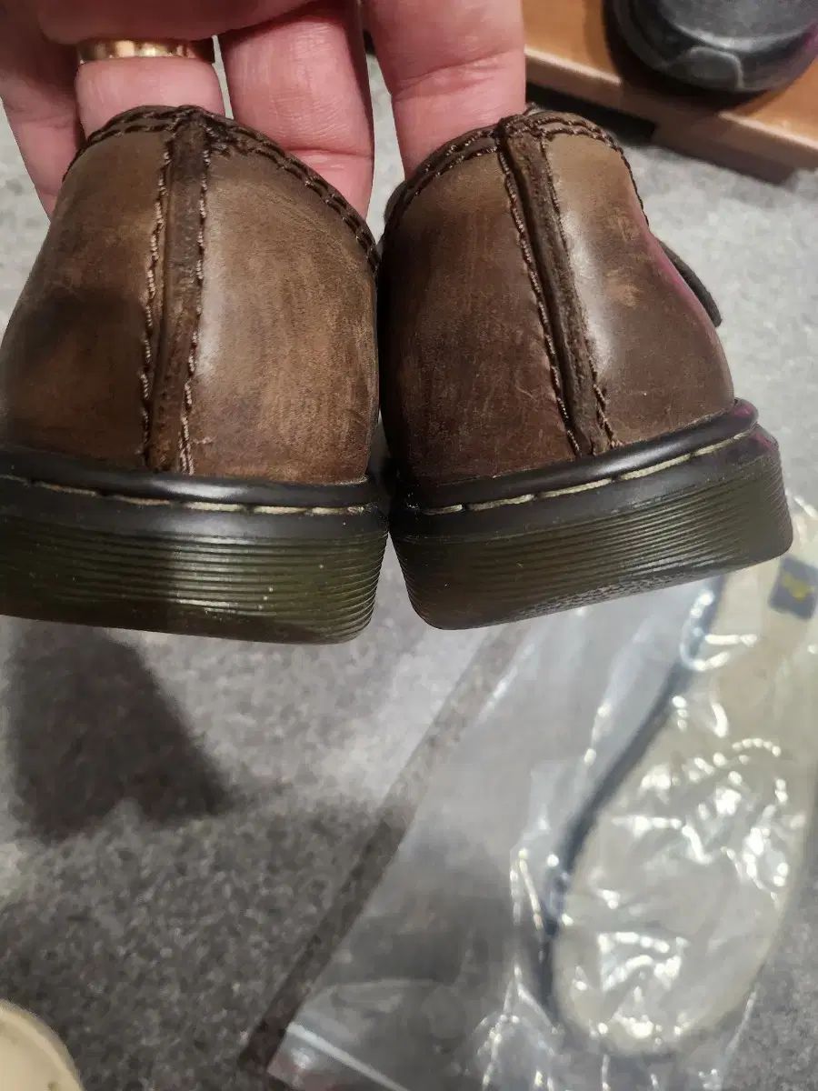 DR. MARTENS