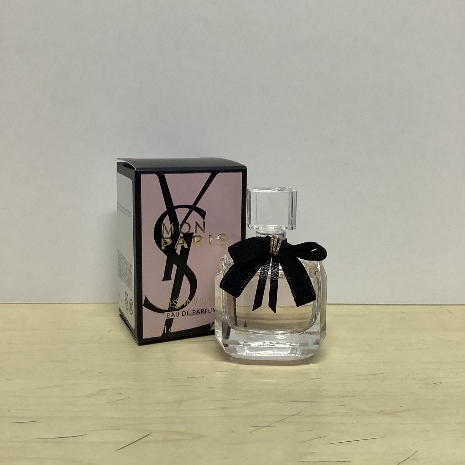 新品未使用 イヴ サンローラン YSL モンパリオーデパルファム