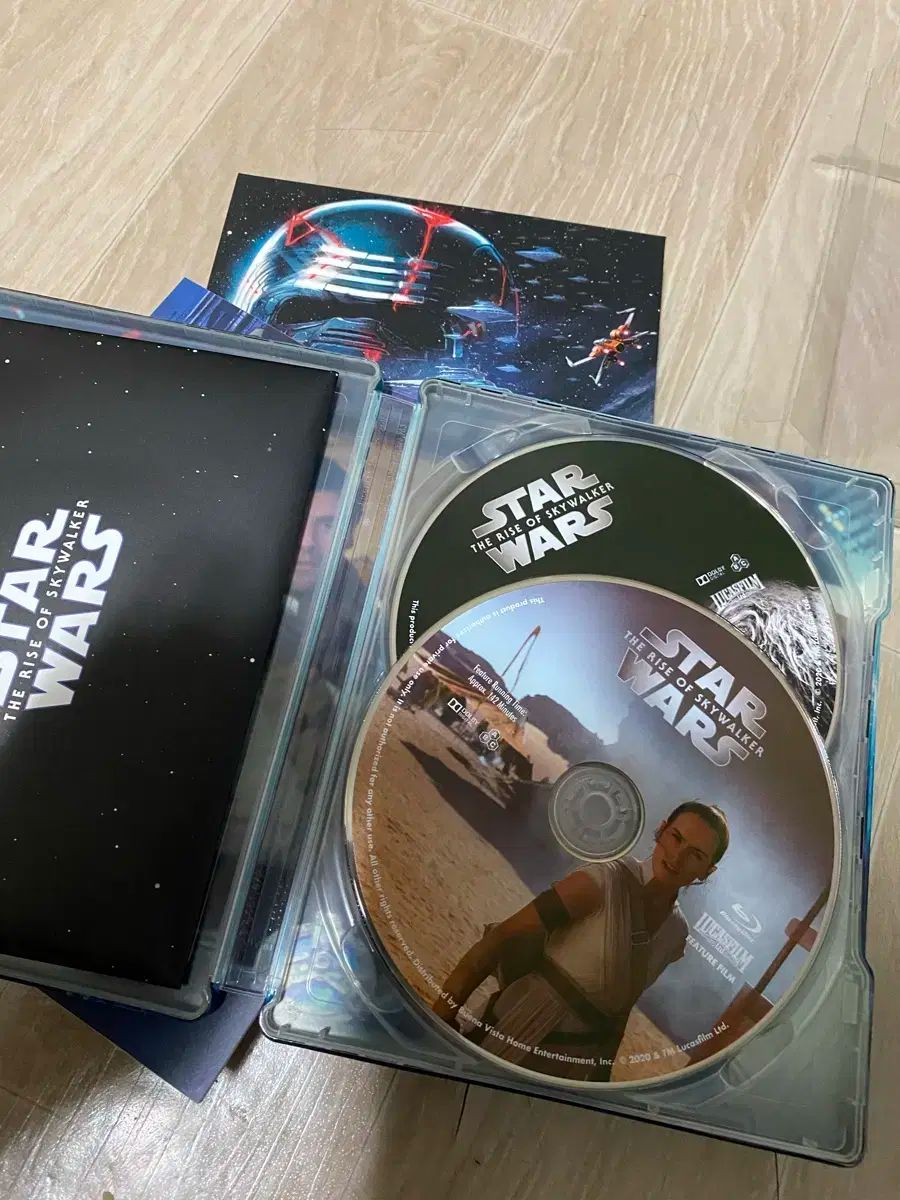 9 スチールブック