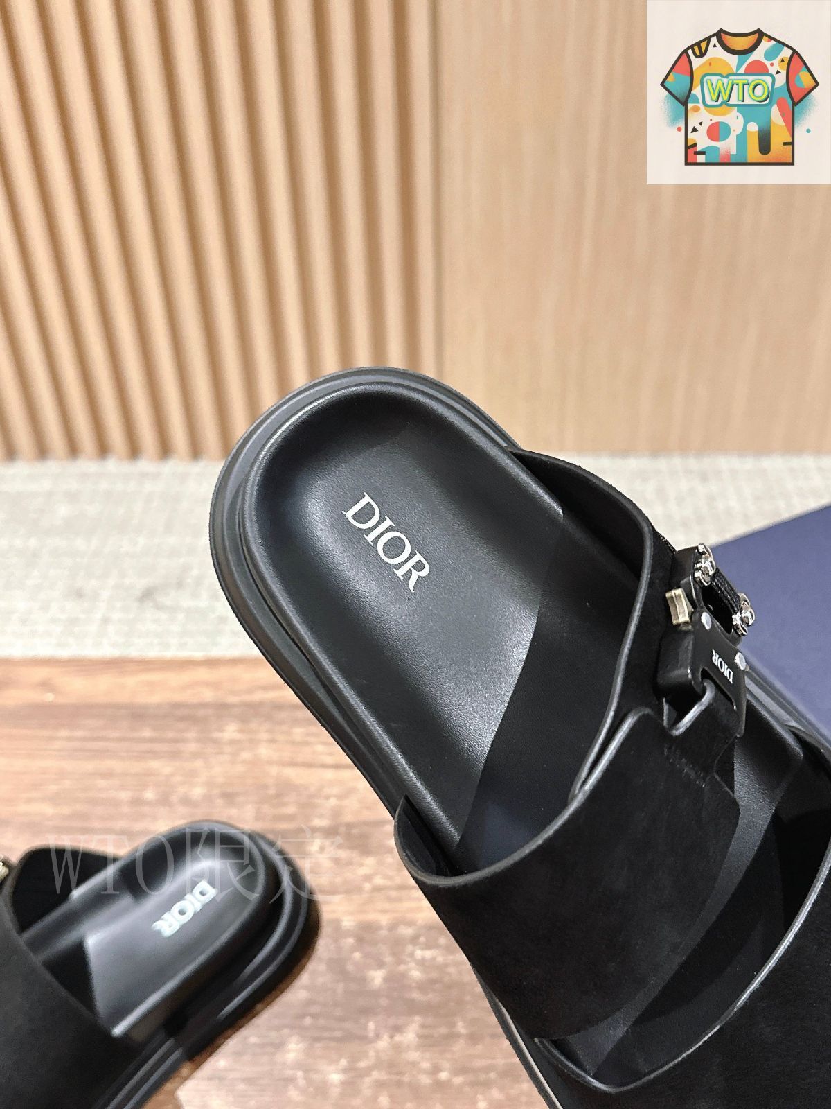 値下げ！ディオールChristian Dior ヒョウ柄 ペタンコサンダル Christian Dior クリスチャンディオール ハンドバッグ