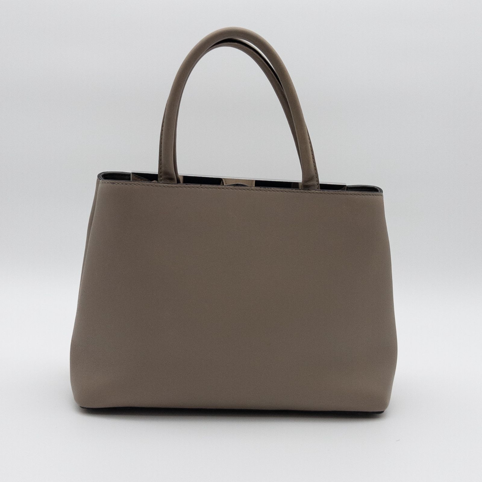 FENDI】フェンディ トゥージュール ハンドバッグ 8BH250 オフ FENDI】フェンディ トゥージュール ハンドバッグ 8BH250 オフ