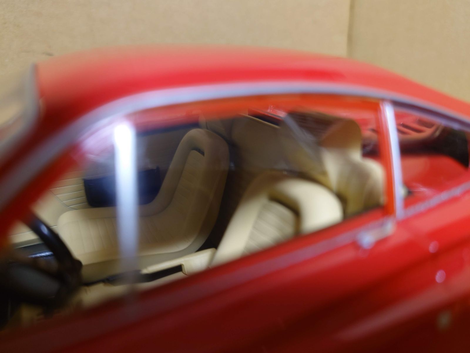 1/18 フェラーリ ディーノ 1969 レッド Dino 246GT MCG製 1/18 フェラーリ ディーノ 1969 レッド Ferrari Dino 246GT MCG製 ダイ