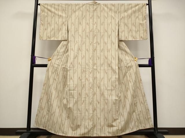 平和屋着物■極上　ぜんまい紬　吉祥間道　白橡色地　逸品　未使用　CYAA2760s5 平和屋着物□極上 ぜんまい紬 吉祥間道 白橡色地 逸品 未使用