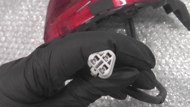 ジグサー250 ED22Y-101xxx の テールランプ 1759893865 BRIGHTFACE_UK