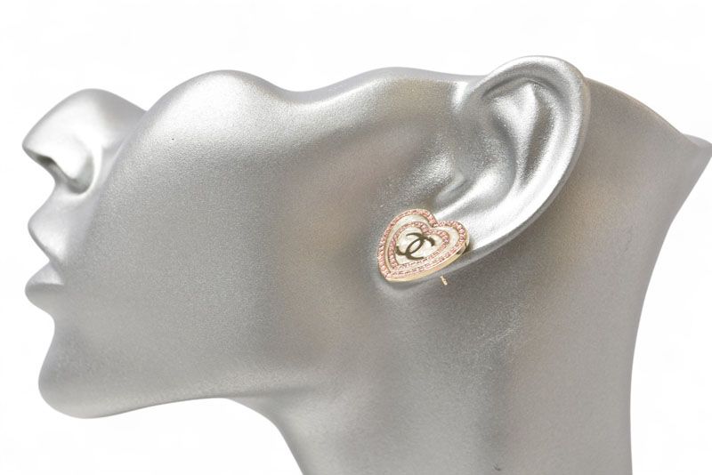 シャネル ピアス CHANEL アクセサリー CC/ハートモチーフ ライン  
