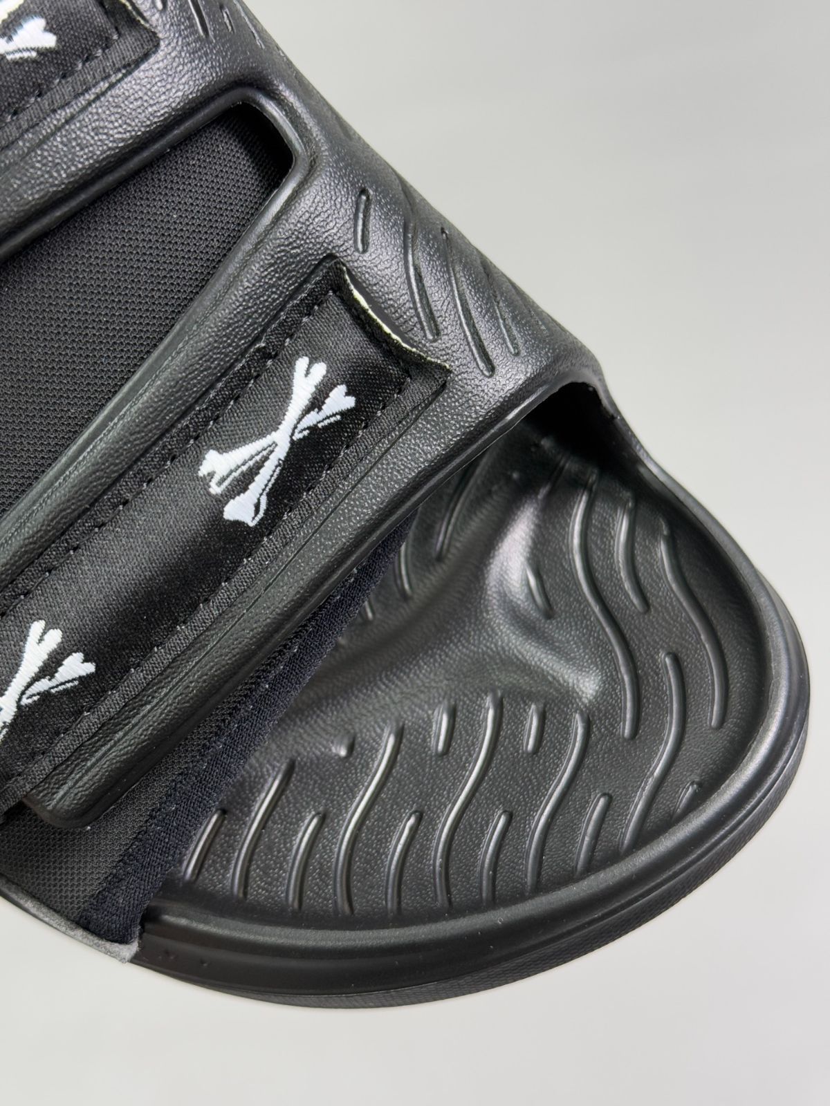 【新品・26.0】WTAPS HOKA U Ora LUXE ホカオネオネ 黒 HOKA ONE ONE - 29 HOKA WTAPS Ora Luxe Black ダブルタップス