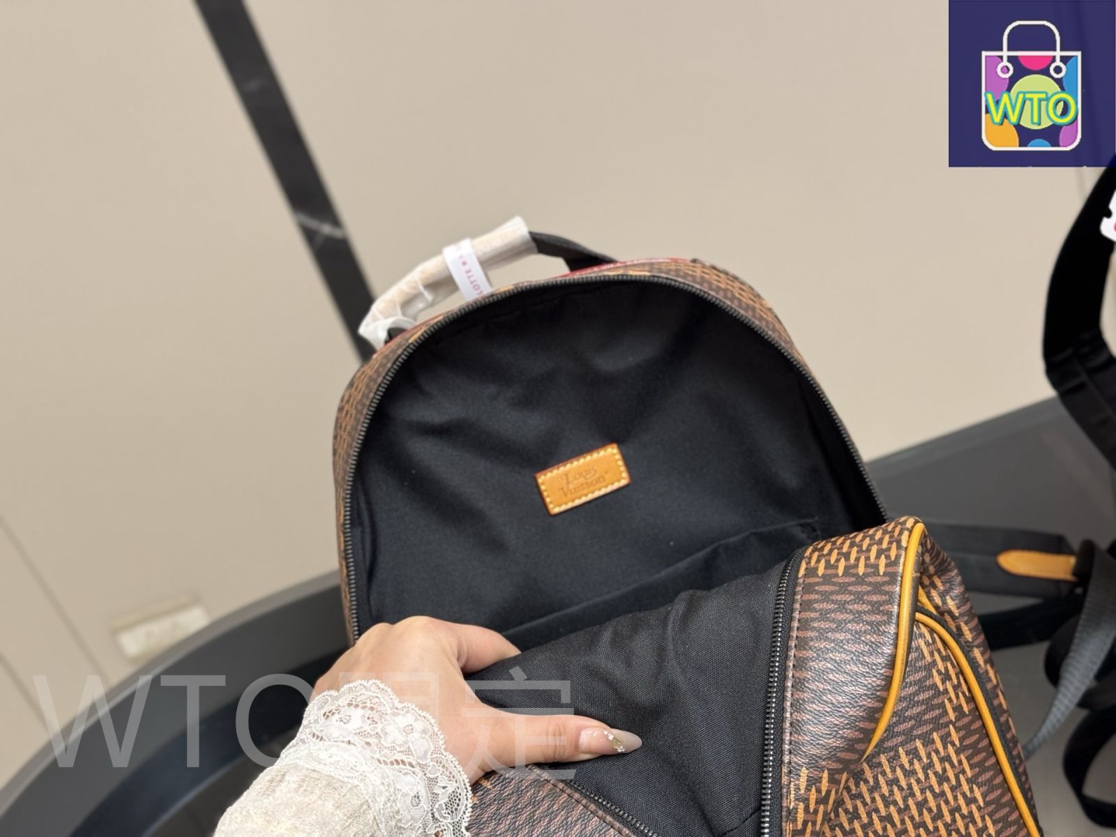 並行輸入Louis Vuitton リュック Amazon.co.jp: [ルイヴィトン] リュックサック LVムーン バック