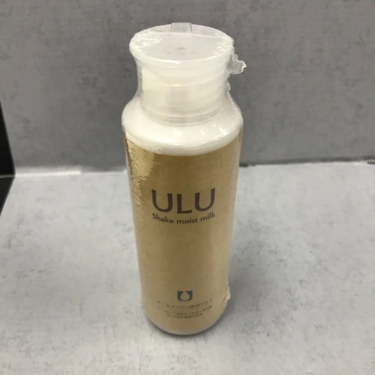 ULU シェイクモイストミルク 110ml ULU シェイクモイストミルク 【ULU