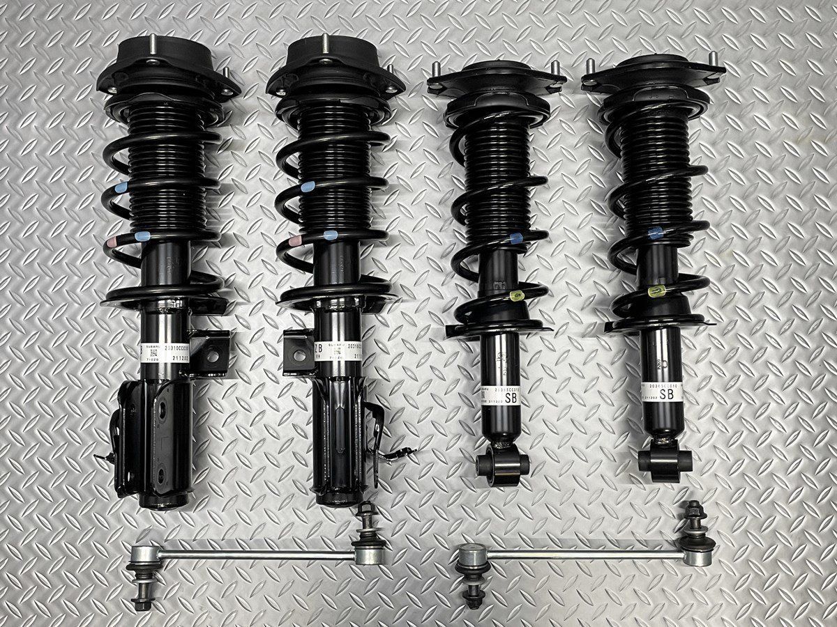 送料無料【新車外し】ZN8 トヨタ GR86 純正サスキット前右20310CC020 前左20310CC030 後左右20365CC010 ショックアブソーバー スプリング(24060055)