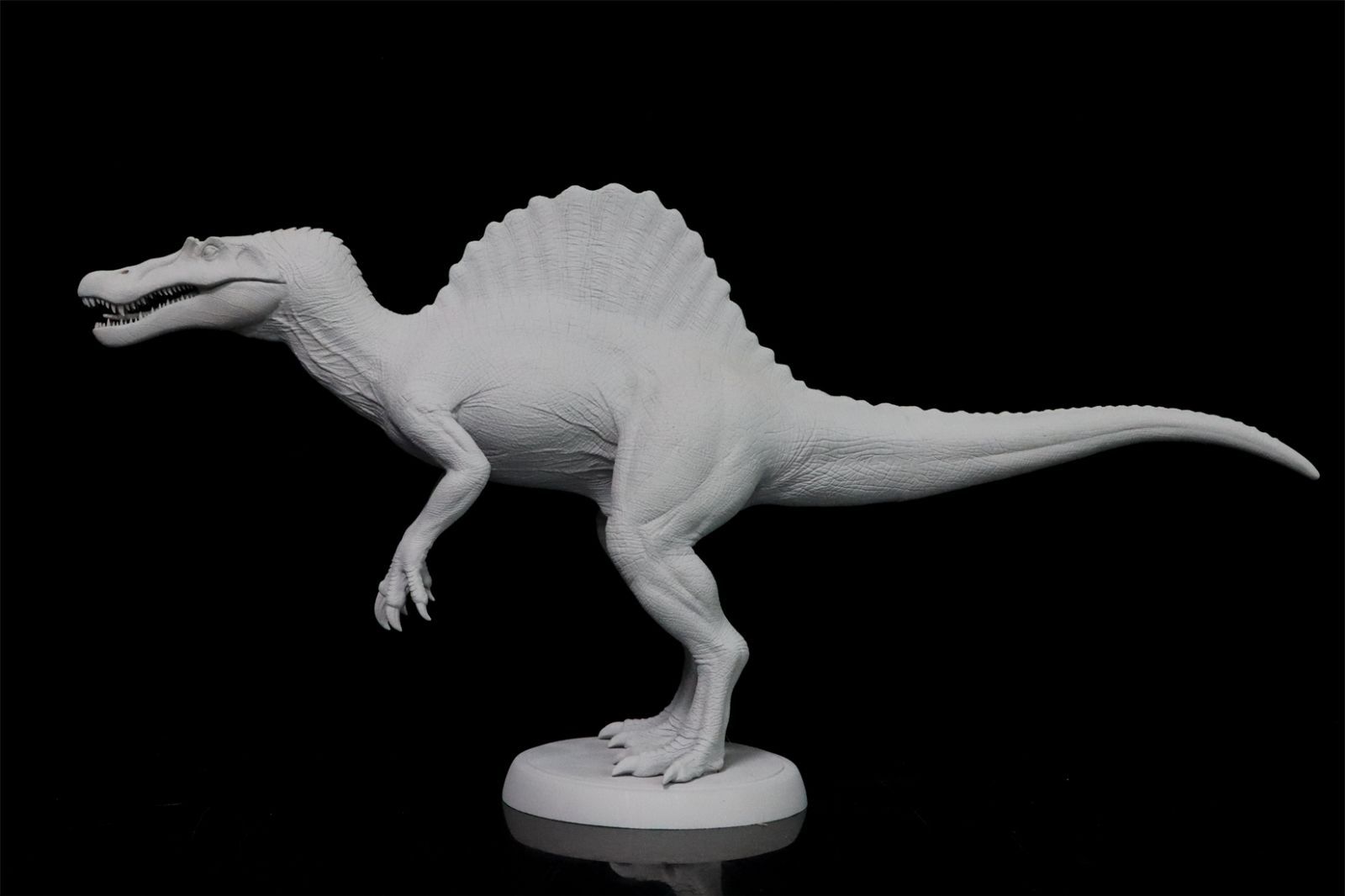 Nanmu 本心楠改 1/35 スピノサウルス 恐竜 ガレキ フィギュア 模型