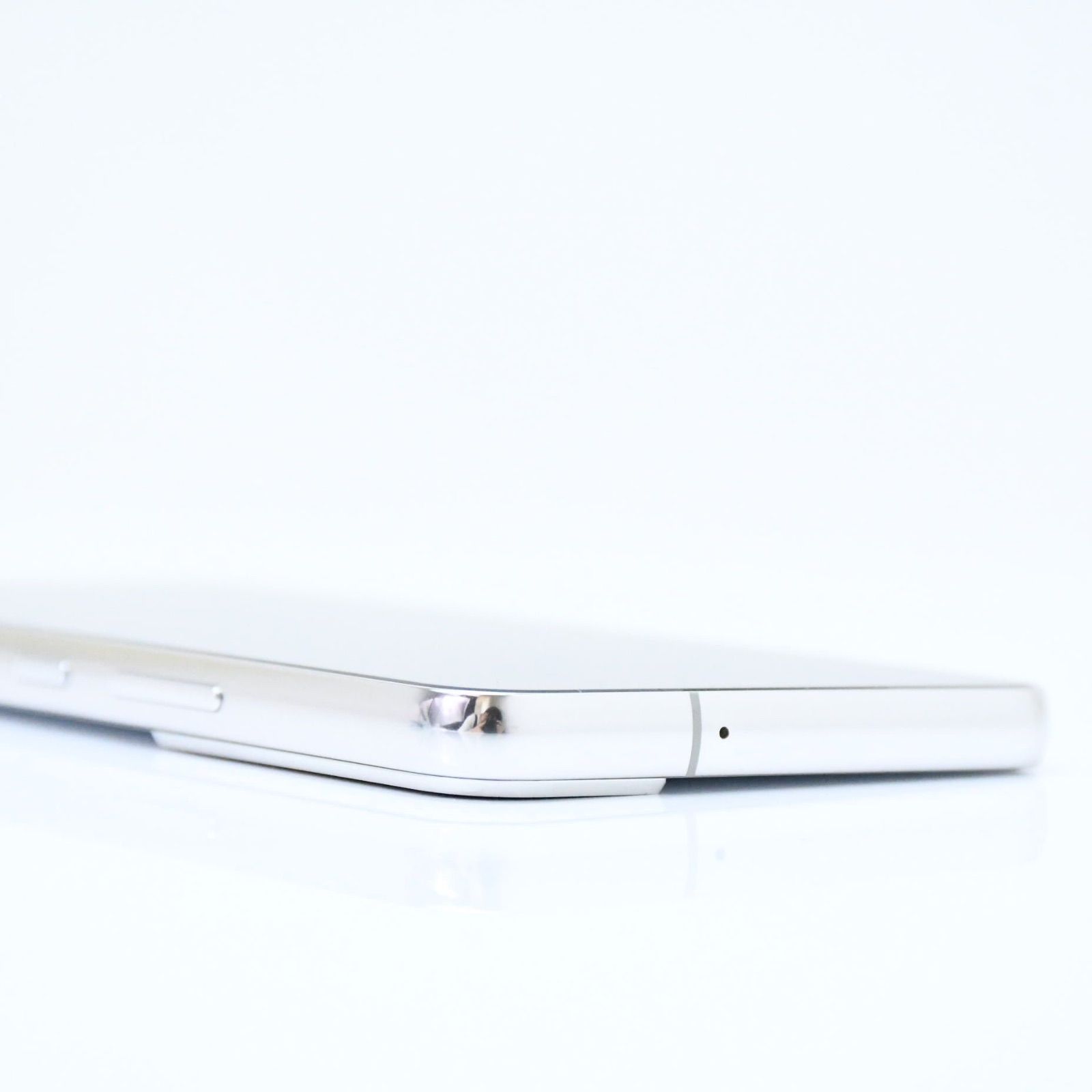 美品＊電池良好】 au SIMフリー Galaxy S22 SCG13 ファントム
