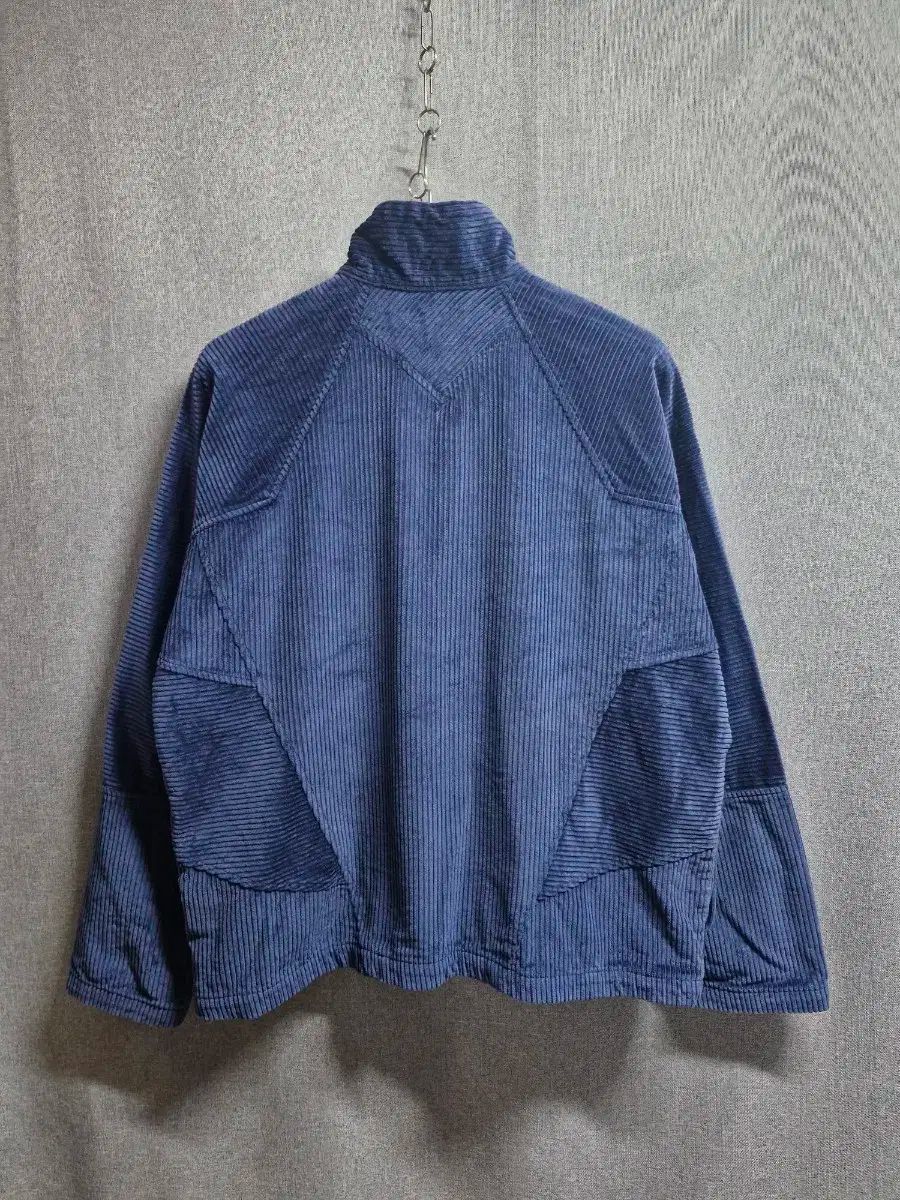 コーデュロイ ウィンドブレーカー