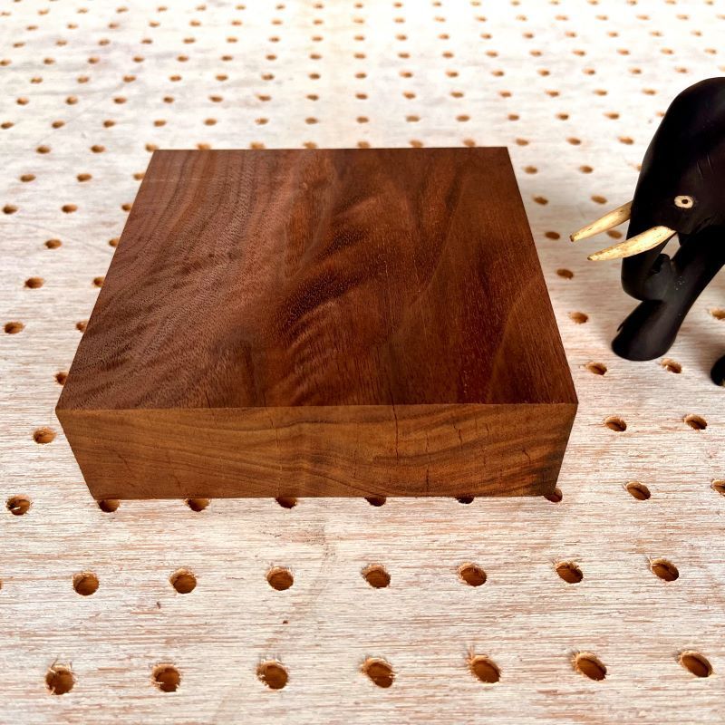 ウォールナット WNM-03】130×125×35 mm 杢 銘木 木材 端材 DIY 天然木 