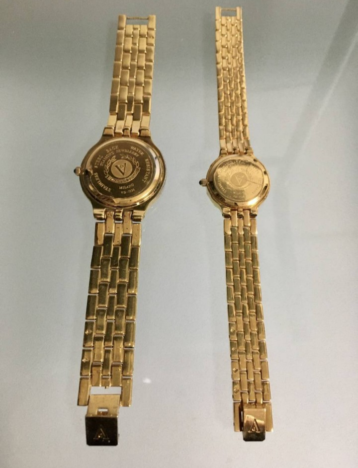 黄金999.9PLATE サファイア ヴァレンチノドマーニ