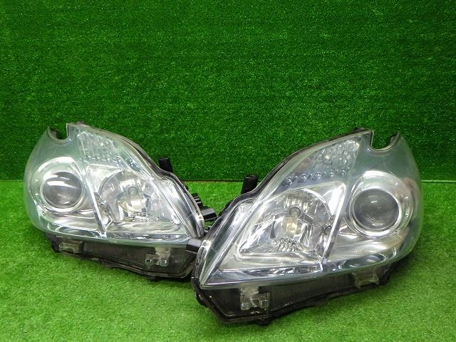 プリウス ヘッドライト 左右 ハロゲン ZVW30 前期 47-29 ホ トヨタ