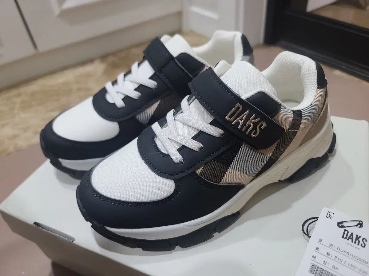 ダックスキーズスニーカー 210