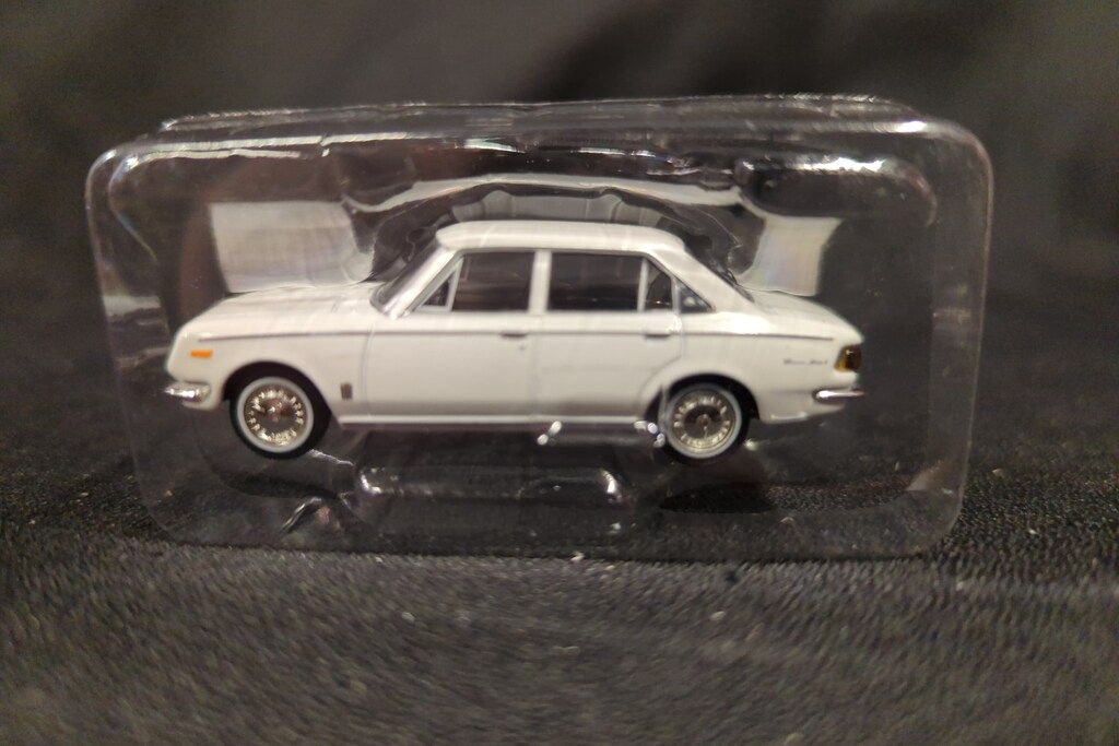 【新品】TOMICALIMITEDVINTAGE コロナMARKⅡ1900DX。 Tomy Tomica Vintage Limited Lv-52a Toyota CORONA Mark II