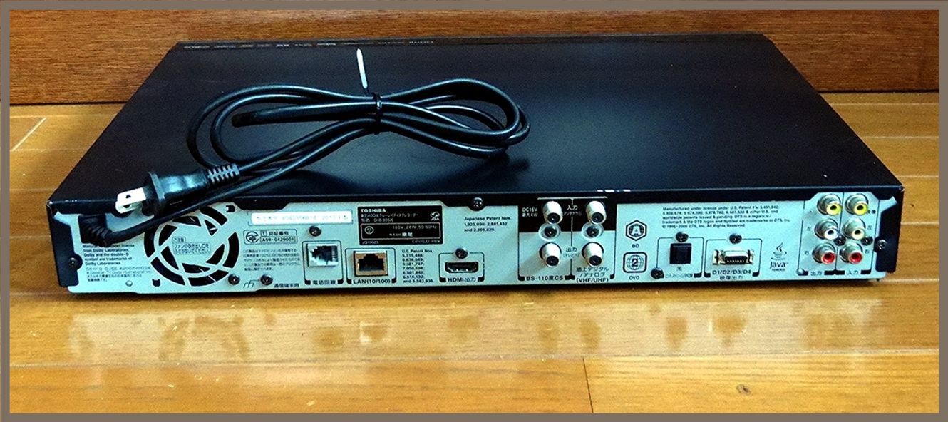 W録（裏番組もOK）対応 東芝ブルーレイ D-B305K 動作良好品