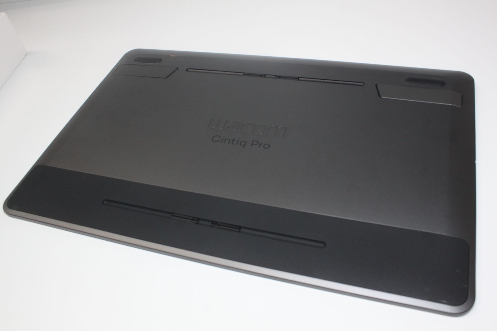 Pro 13|DTH-1320|13.3型|液晶ペンタブレット
