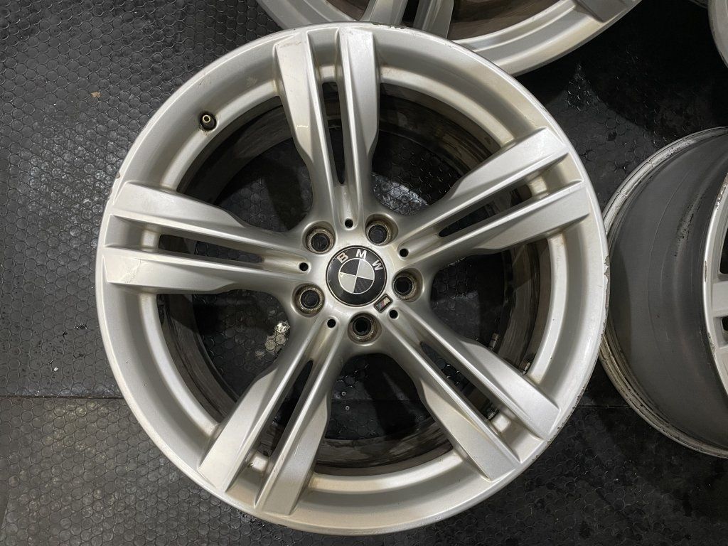 BMW X5 Mスポーツ純正 ダブルスポーク467M 19インチ