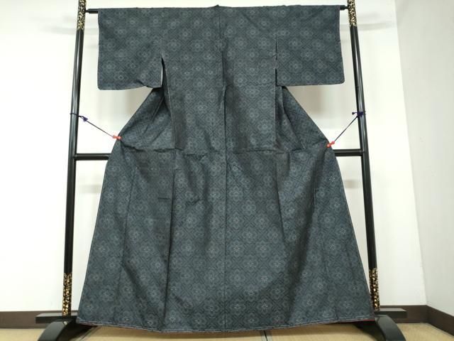 平和屋着物 本場大島紬 舞花文 正絹 DAAY5464ud