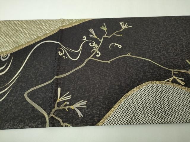 平和屋本店■極上　十日町 名門青柳高級ブランド　大喜百花　六通柄袋帯　駒刺繍　鶴　松　黒紅色地　金通し地　逸品　未使用　DZAA4600kh5 平和屋本店□極上 十日町 名門青柳高級ブランド 大喜百花 六通柄袋帯