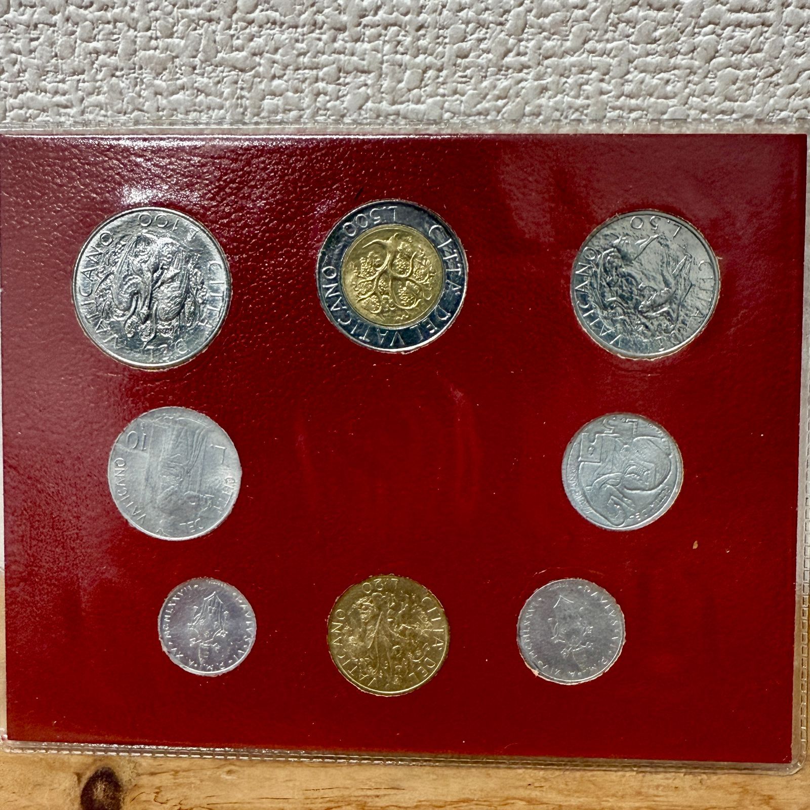 バチカン市国 1999年 10000リラ 貨幣セット a0207 バチカン市国 1999年 10000リラ 貨幣セット a0207 バチカン市国