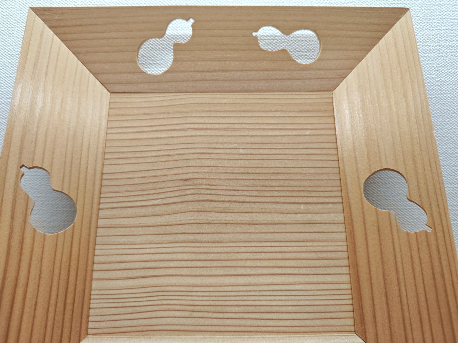 逢絢亭・新品】茶道具 菓子器 四方 杉材 瓢透かし 木地 木製