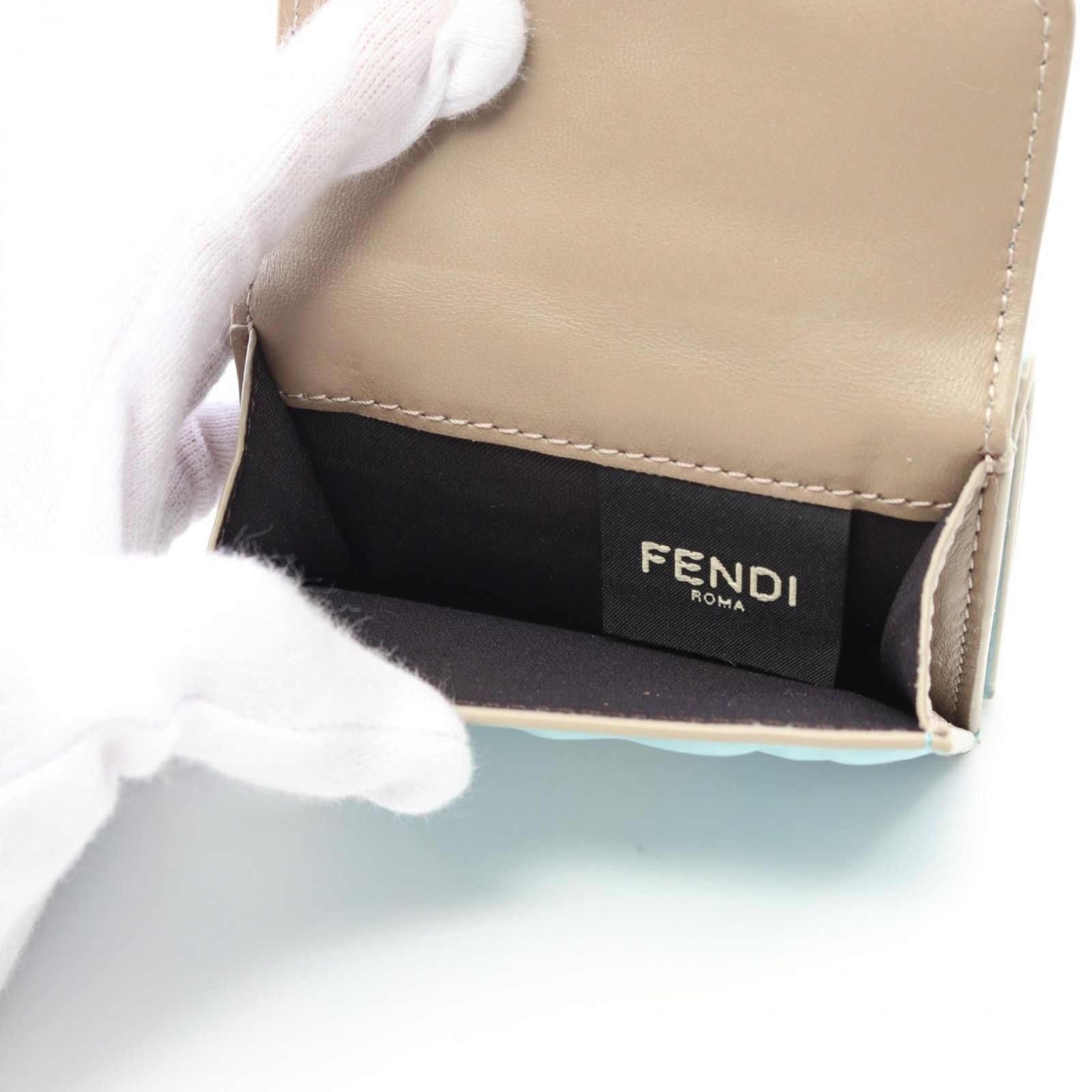 フェンディ FENDI 三つ折り財布 バゲット 8M0395AT00F1PQI ライト  