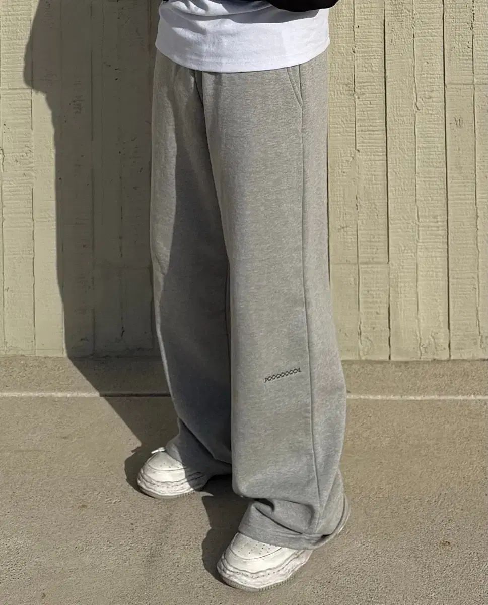 P16 スウエットパンツ