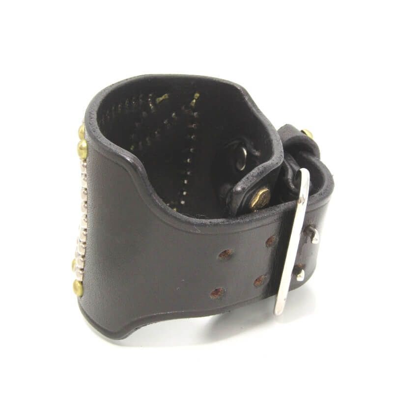 レザーブレスレット