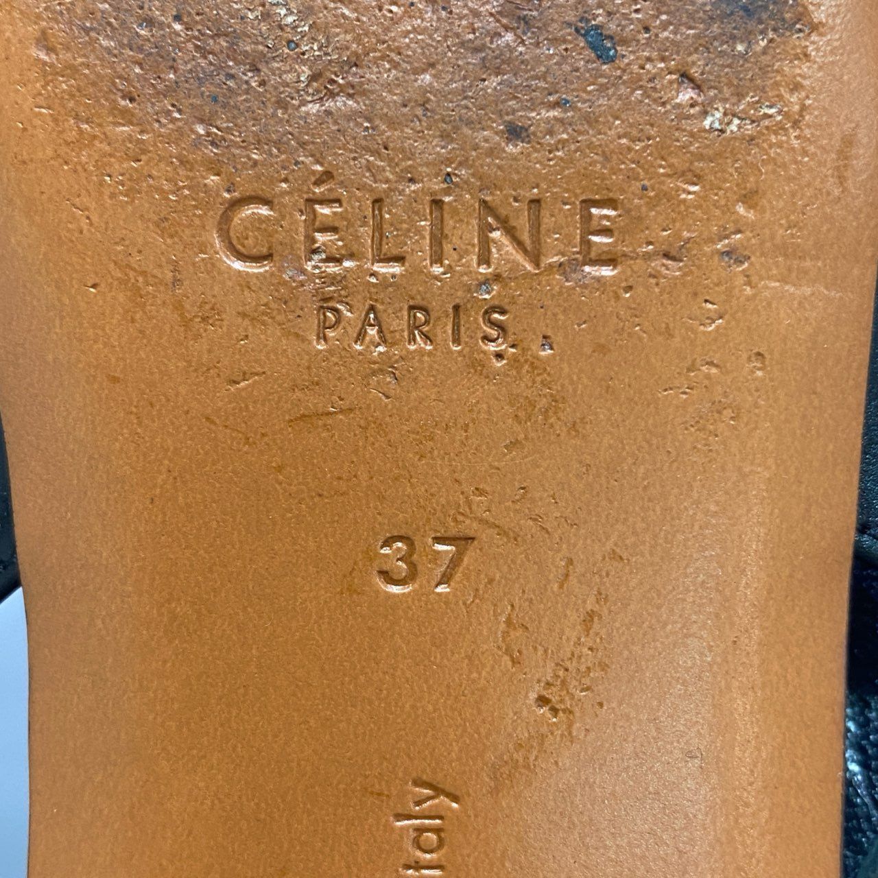 3d14 CELINE セリーヌ エッセンシャル Vネック ポインテッドトゥ  