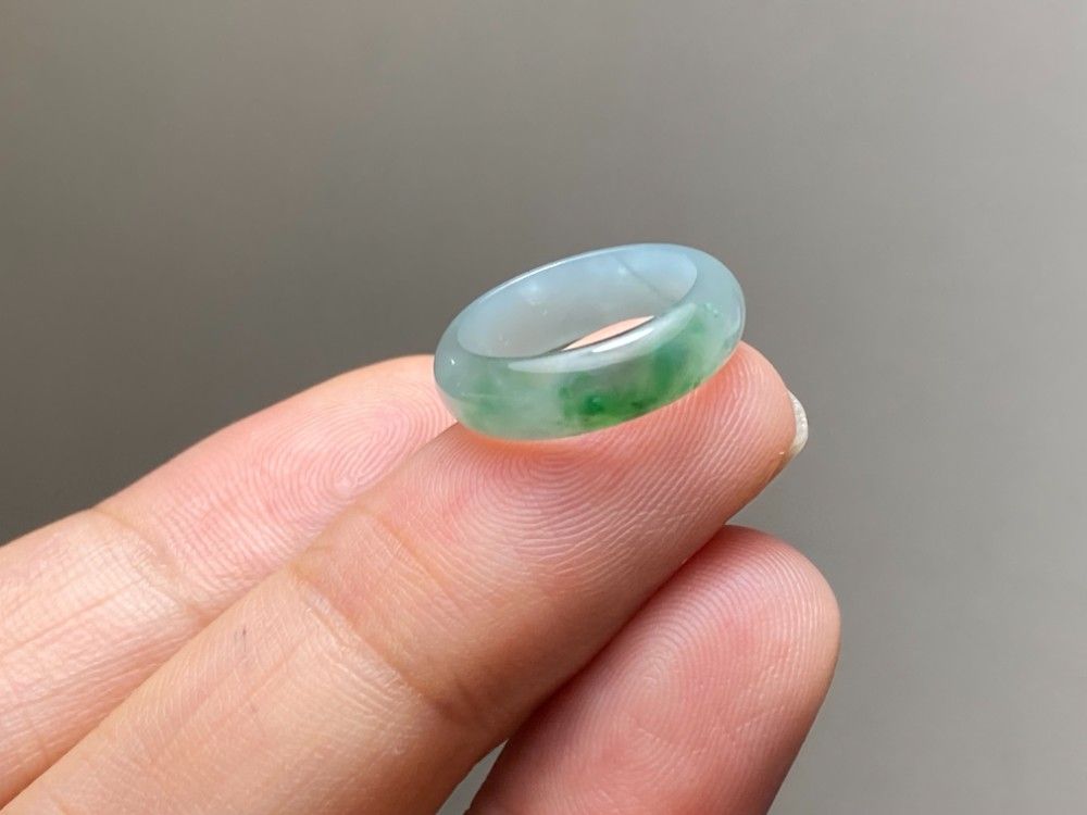 ☘本翡翠　グアテマラ翡翠　❄️氷種❄️ リング　新品 0093 L13-34 ピンキーリング 氷糯種 深緑 1.0号 グアテマラ産 A貨 本
