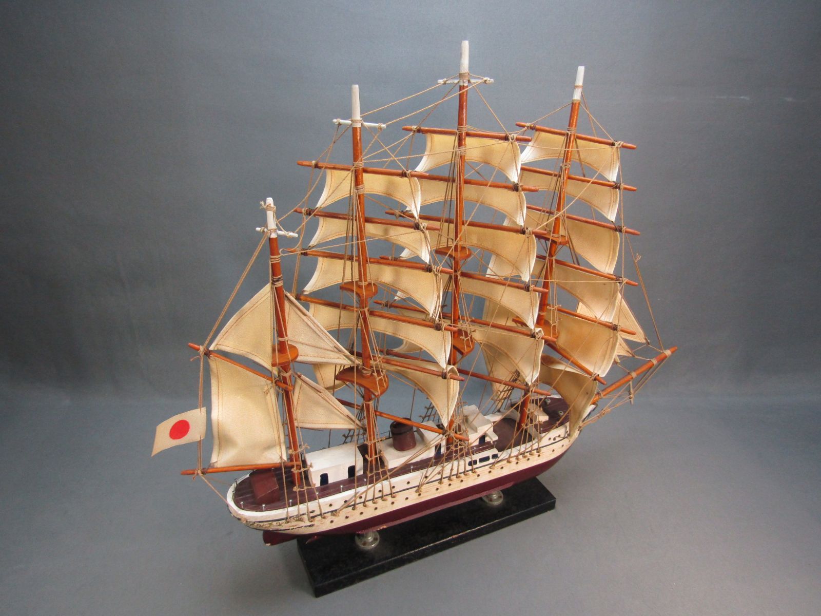日本丸　木製　アンティーク　帆船模型　全長60cm-2