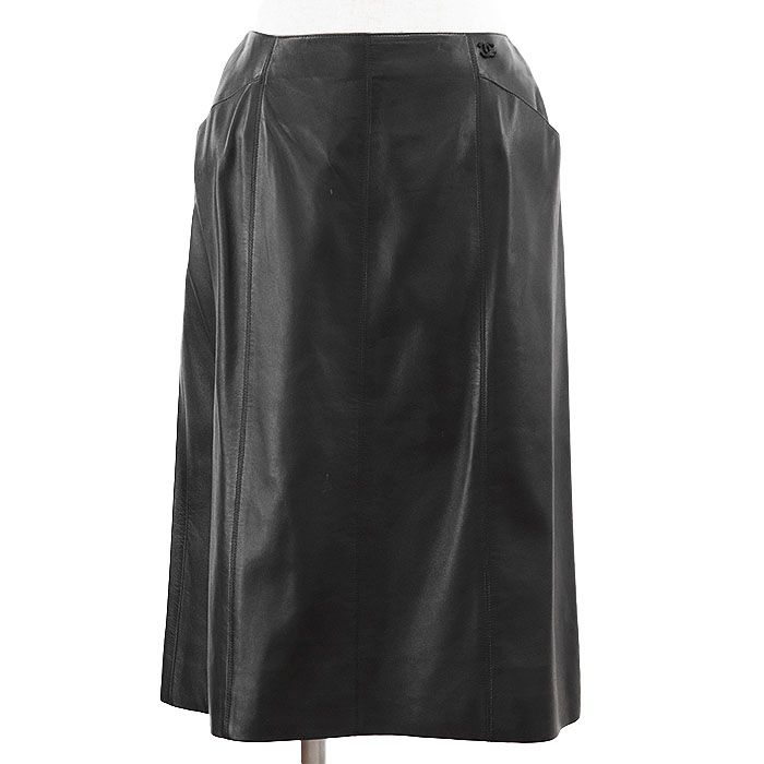 CHANEL シャネル レザースカート 02A P19745 COCOマークチャーム ラムスキン Aライン 台形 膝丈 ボトムス レディース サイズ 38 ブラック 黒 フランス製 カール ラガーフェルド期