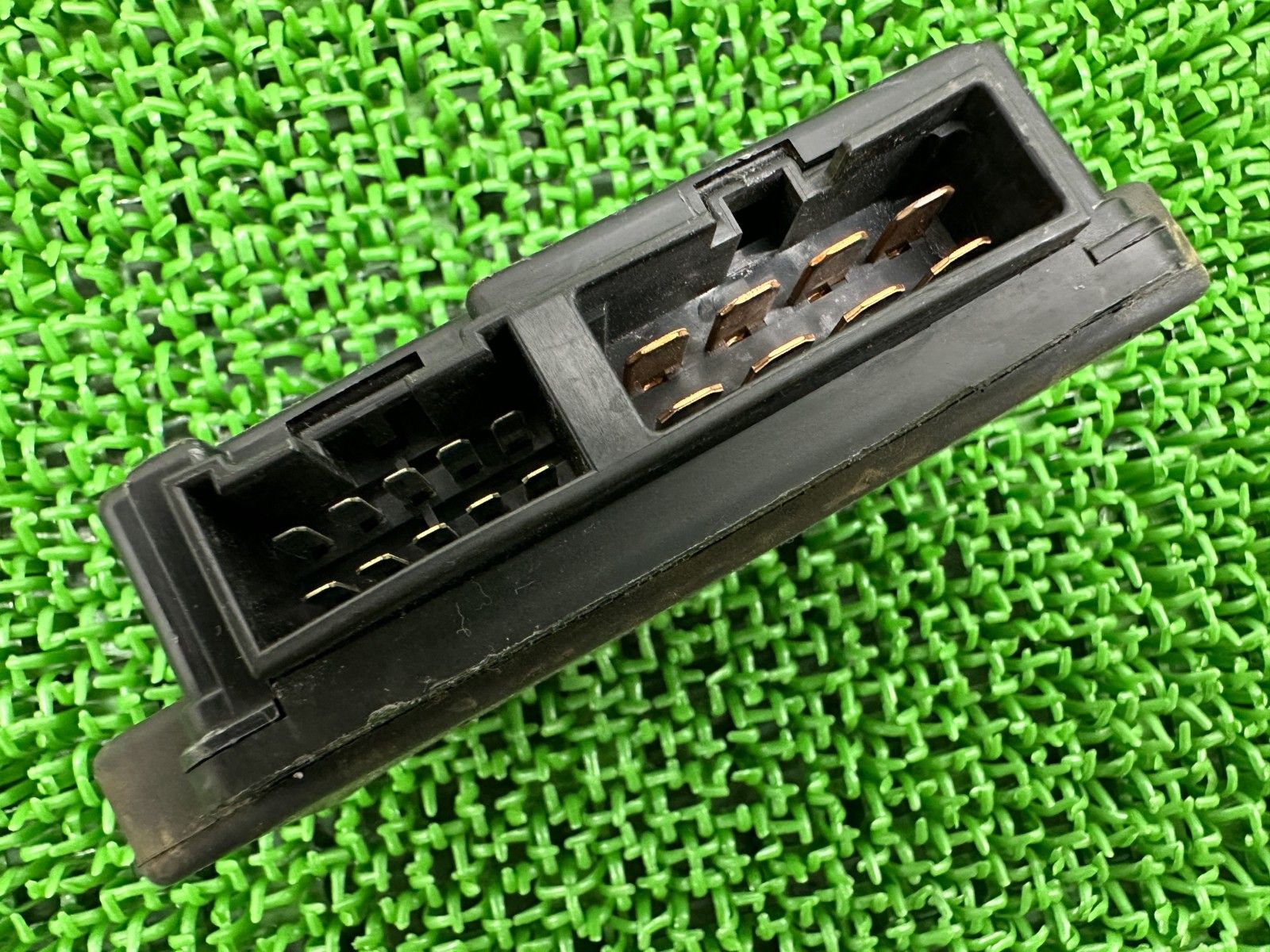 ZRX400 ZRX-II ヒューズボックス 26021-1089 カワサキ 純正 中古