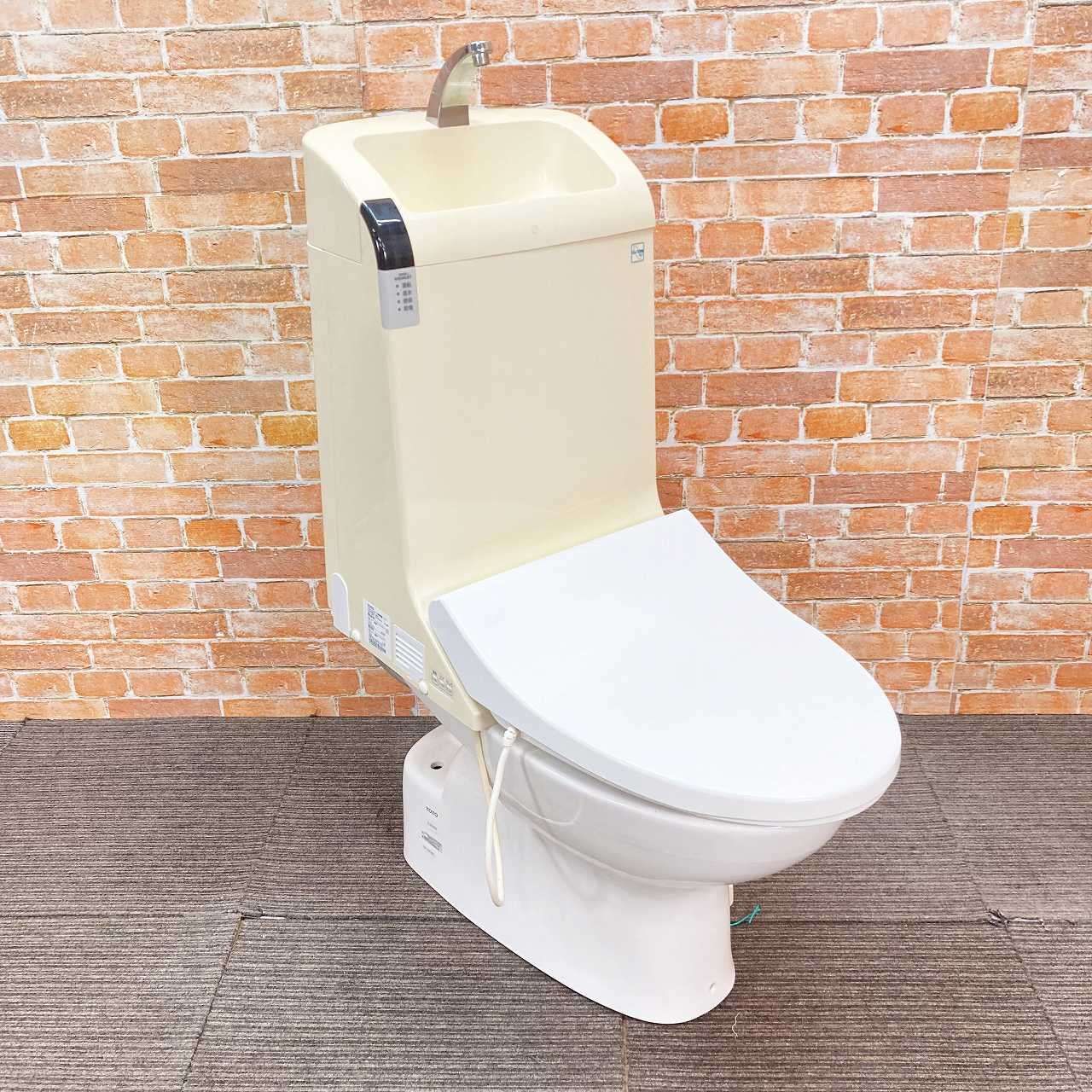 品 TOTO リモコン付 トイレ洋式便器 床下排水 CS88B 排水芯200mm とウォシュレット一体型タンク TCF943LE N11 ペールホワイト 47J100207