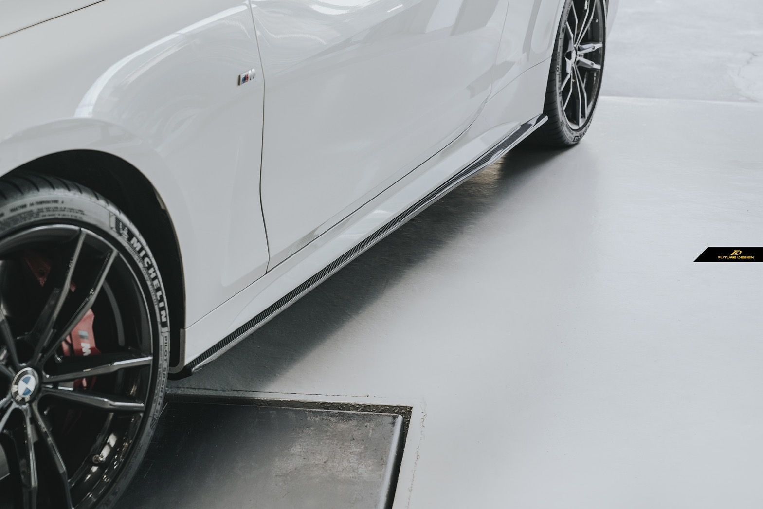 FUTURE DESIGN BMW 4シリーズ G22 M-TECH Mスポーツ サイドスカート スポイラー 本物DryCarbon ドライカーボン エアロ カスタム