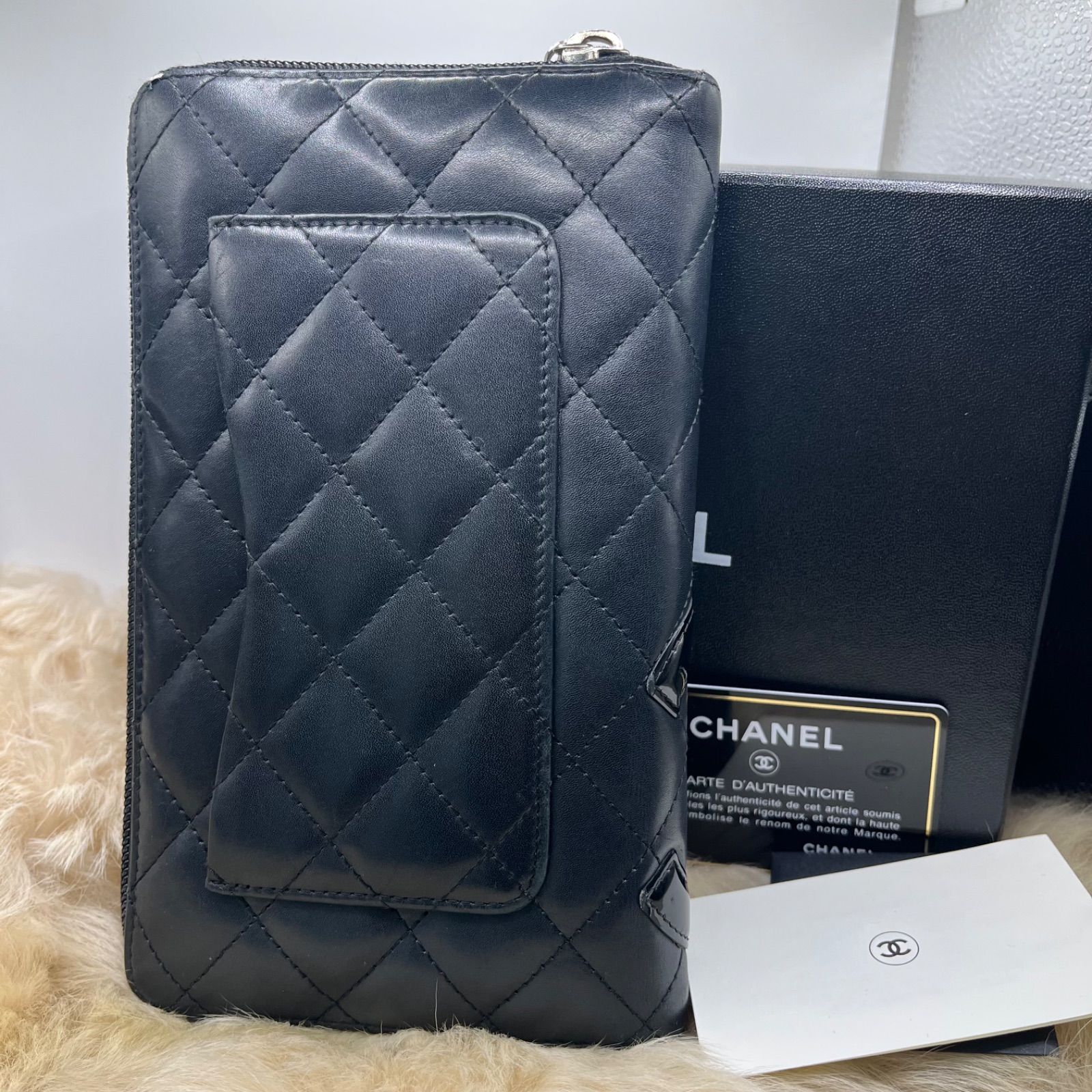 CHANELシャネル カンボンライン長財布 ジッピーウォレット ラウンド 