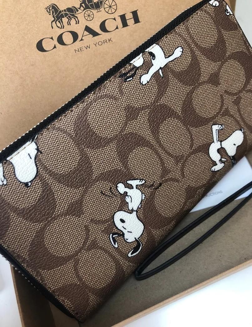 スヌーピー 新品 COACH 新品 長財布 【正規品】 C4372 並行輸入 - メルカリ