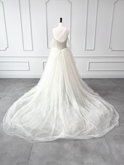 ウェディングドレス ホワイト