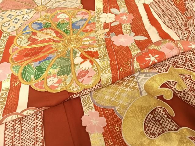 駒刺繍 立波花