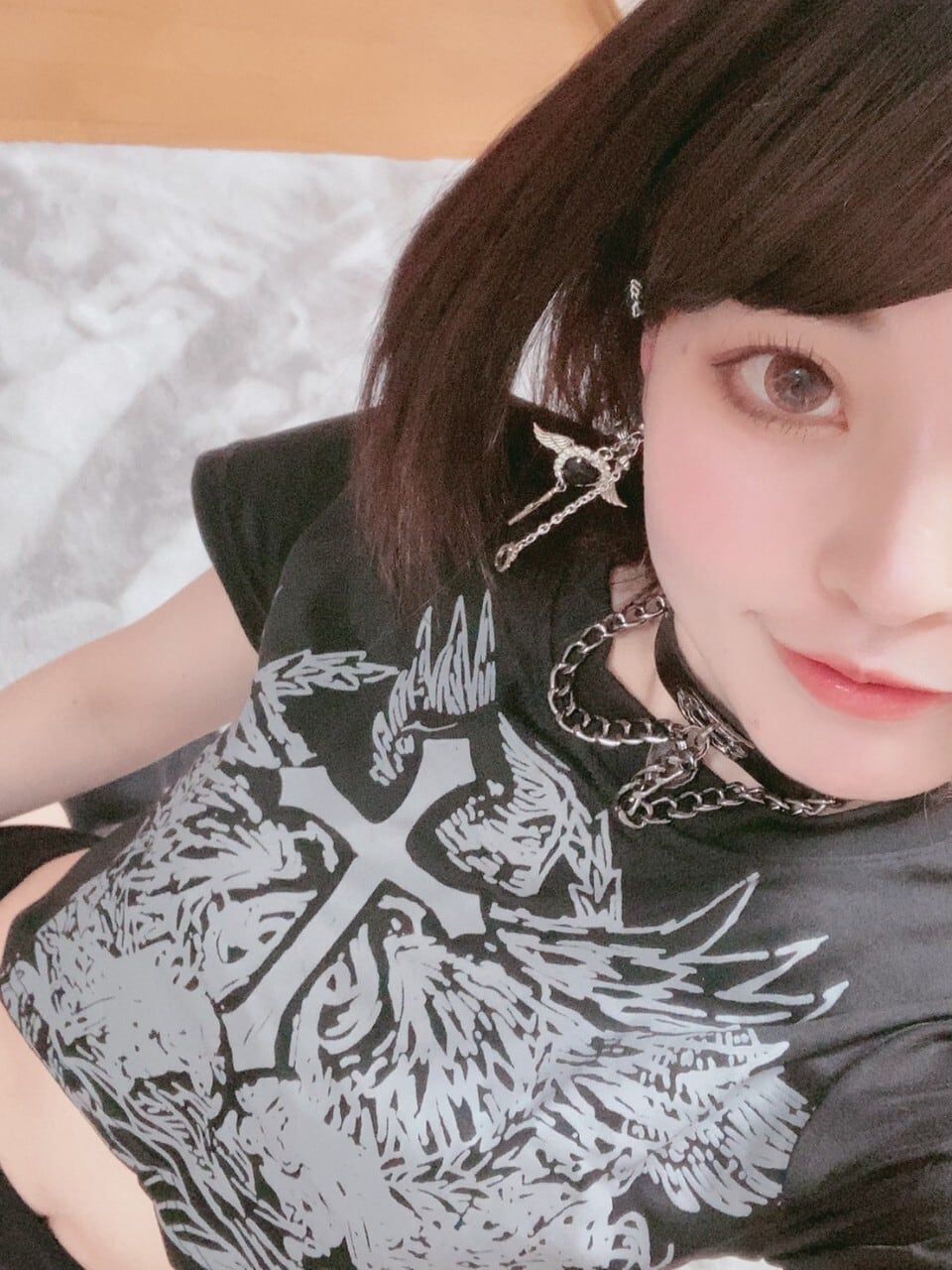 クロスエストック クロップドTシャツ【インブライトダークネス