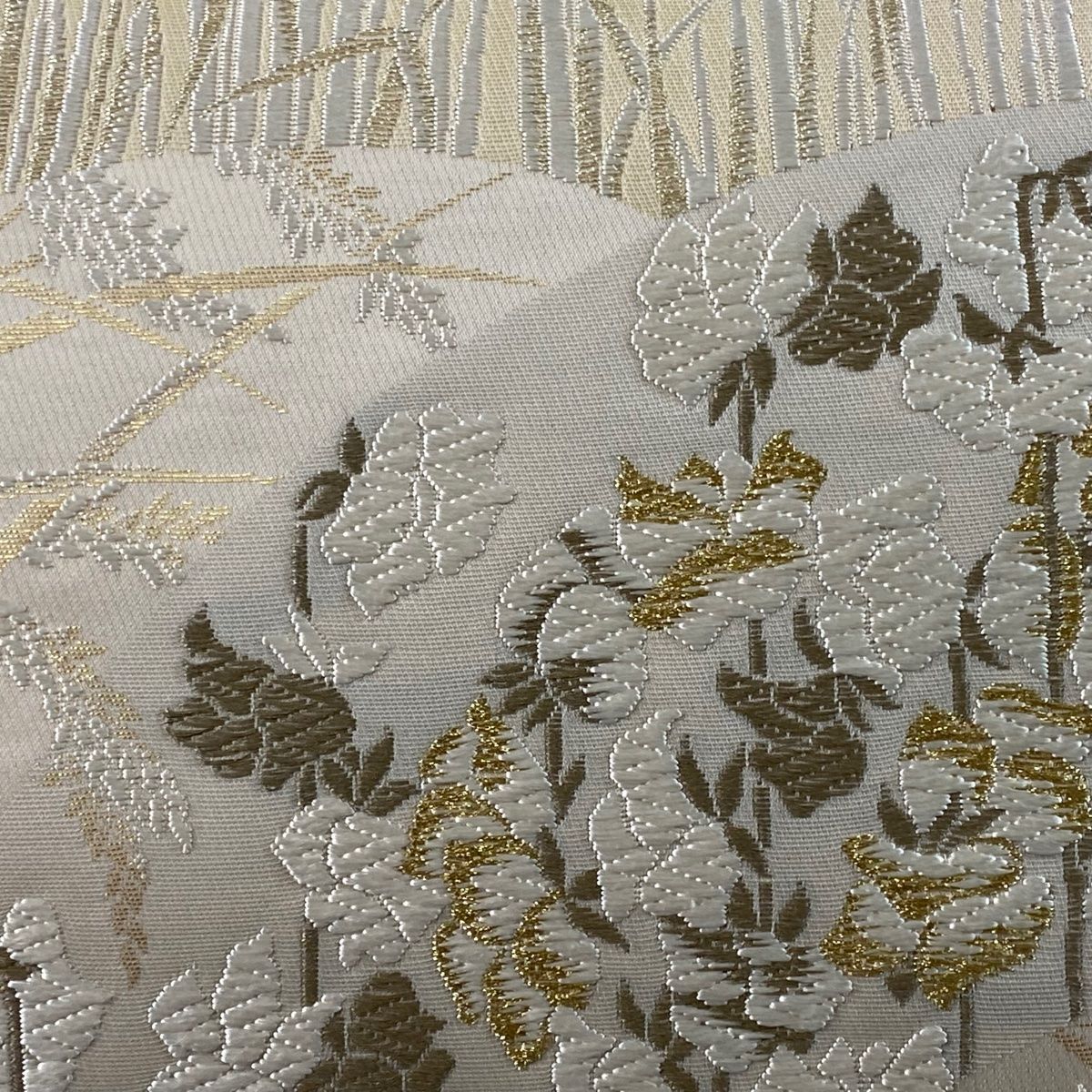 名古屋帯 美品 秀品 八寸名古屋帯 松葉仕立て 幾何学模様 緑 正絹 中古 名古屋帯 美品 秀品 八寸名古屋帯 松葉仕立て 幾何学 灰白 正絹 中古