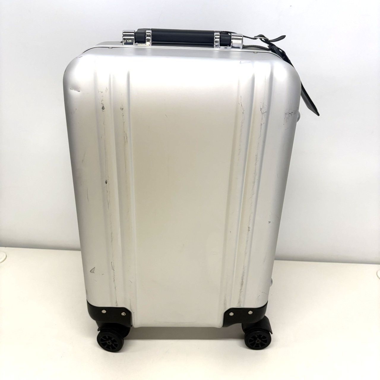 中古品】ZERO HALLIBURTON ゼロハリバートン キャリーケース GI