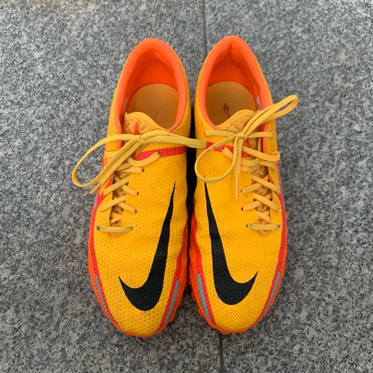 NIKE ナイキ サッカーシューズ ファントム GT2 255mm