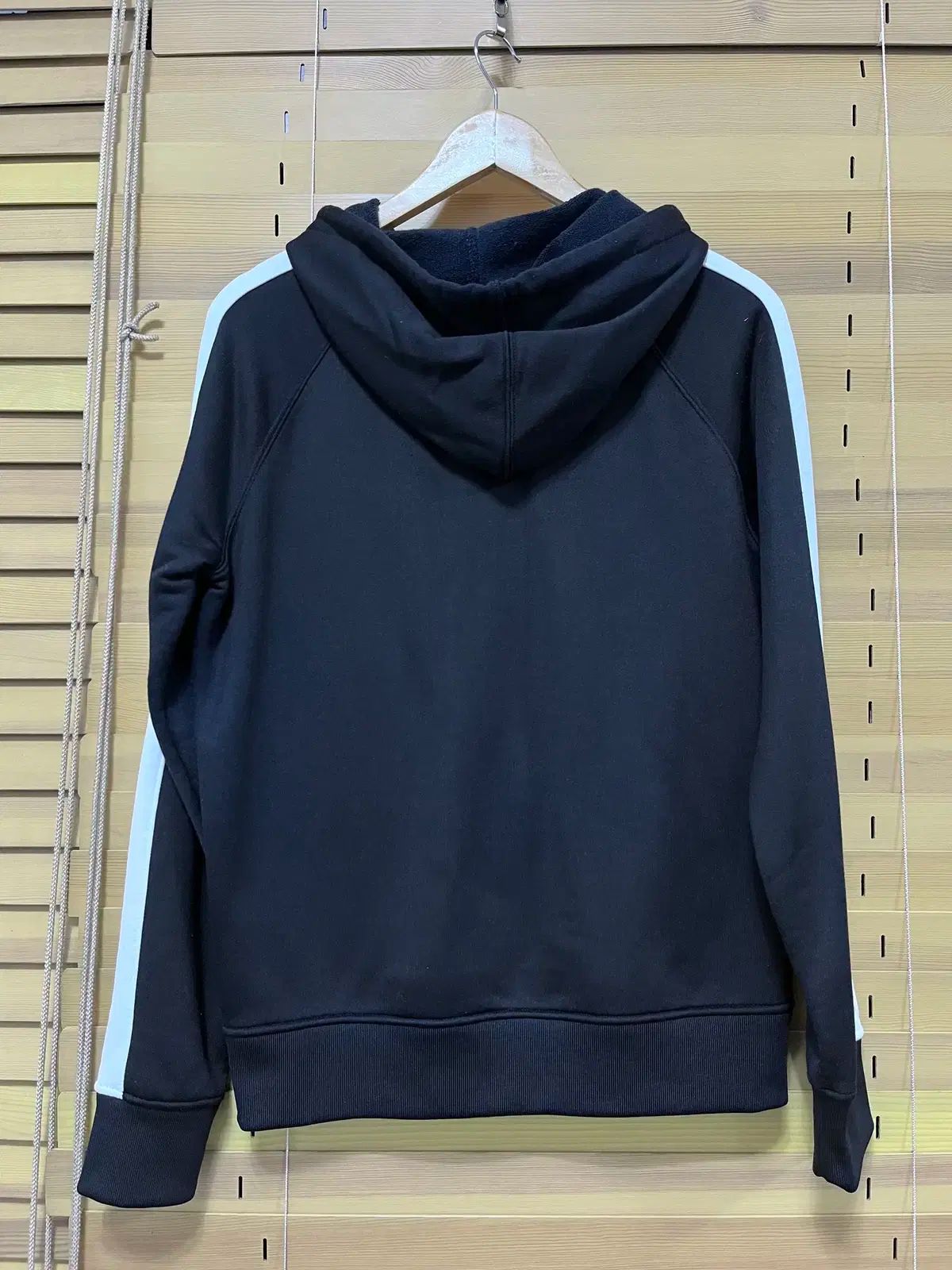 アミ レディース ブラック フード ジップアップ アウター S サイズ SIROKUMA-CORPORATION_COM