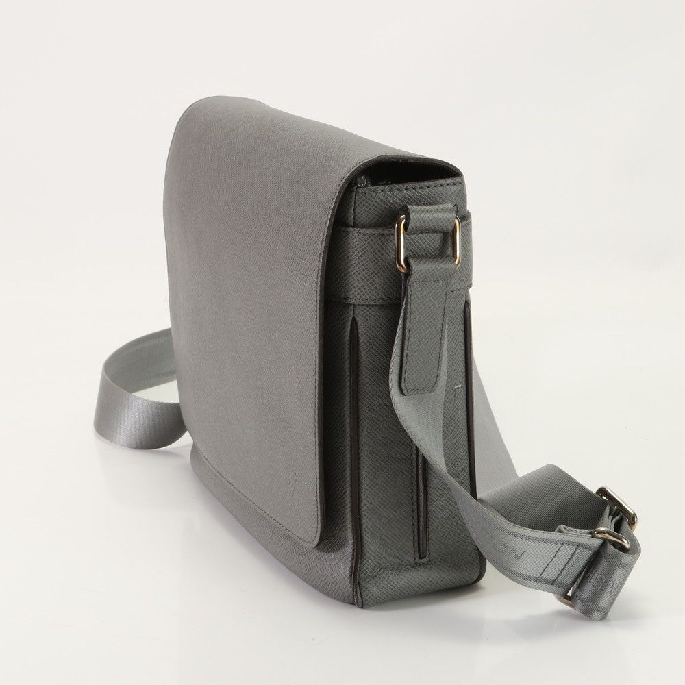 極美品 ルイヴィトン タイガ ロマン PM M32700 レザー ショルダー