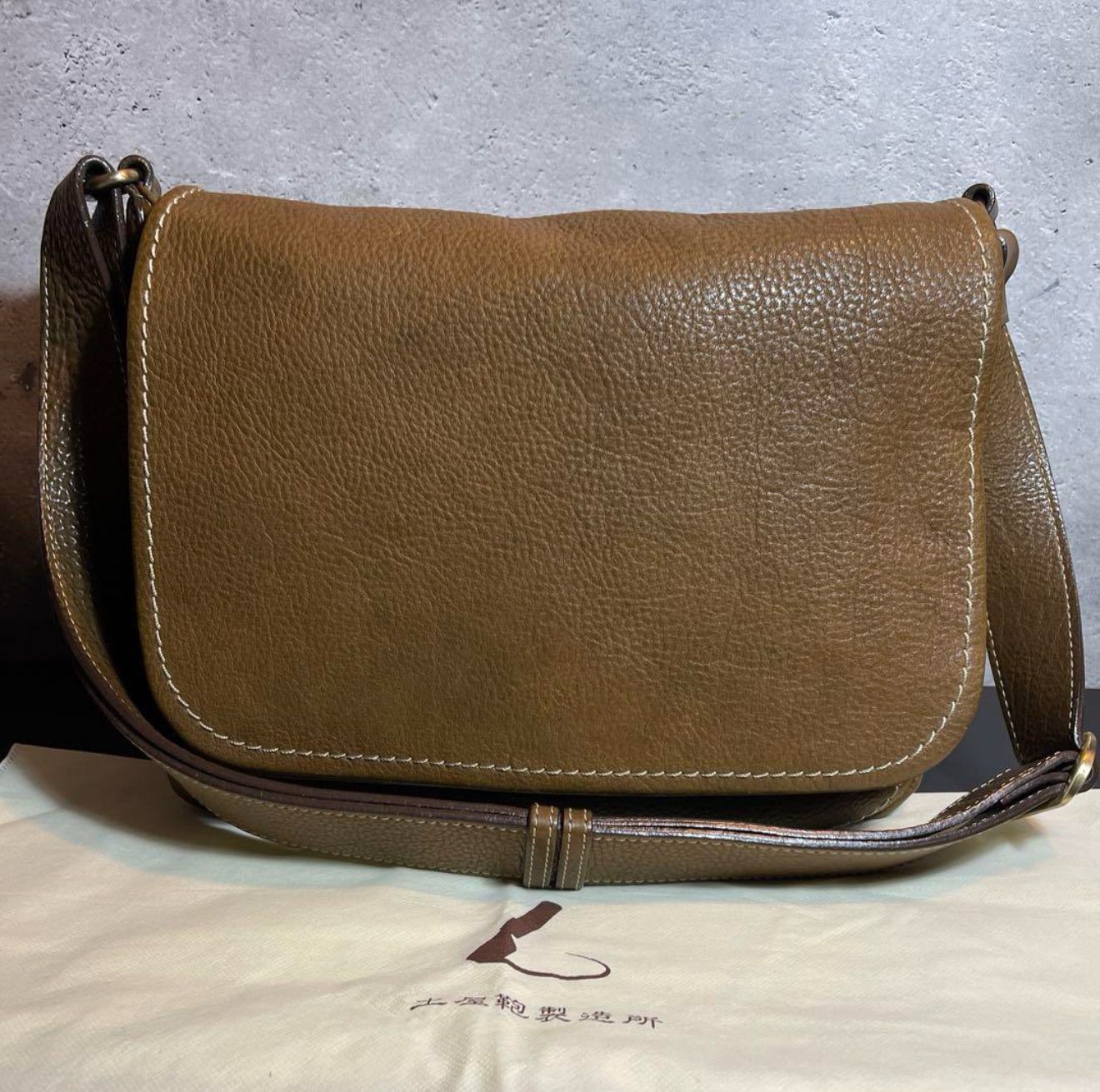 土屋鞄 トーンオイルヌメ ショルダーバッグ ダークブラウン 焦茶